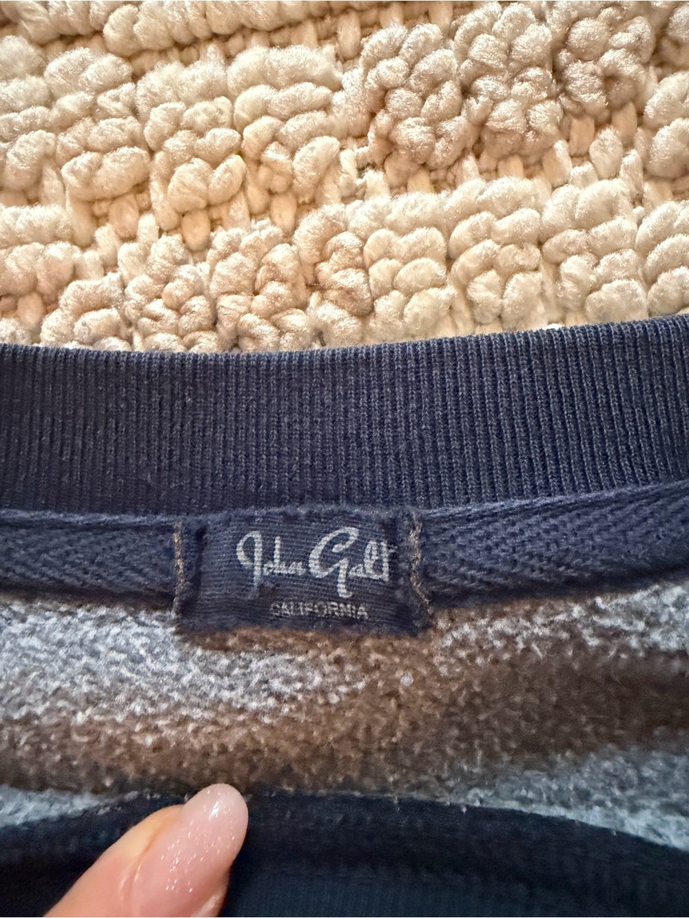 Brandy Melville Navy Sweatshirt with White Chicago Arch - Picture 2 of 2